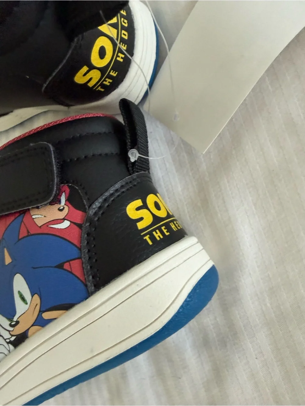 New boys Sz 7.5 Sonic the Hedgehog shoes, shirt, socks